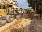 رصف 1000 طريق داخلى بـ 1.6 مليار جنيه خلال 3 سنوات بالبحيرة .. صور