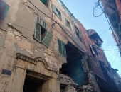 إزالة الخطورة الداهمة بالعقارات القديمة وتسليم 1971 وحدة سكنية بغرب الإسكندرية