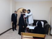 قافلة جامعة الأزهر بأسوان تجرى كشوفات طبية على 600 حالة ضمن "حياة كريمة"