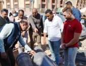 محافظ أسوان يترأس حملة لإزالة الإشغالات بالسوق السياحى