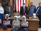 تكريم 6 طالبات من بئر العبد بشمال سيناء لتميزهن فى أنشطة تعليمية