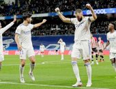 كريم بنزيما يحقق أرقامًا استثنائية مع ريال مدريد الموسم الجاري .. فيديو 