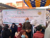 حياة كريمة: قافلة طبية بالشرقية توقع الكشف على 709 مواطنين وتحول 270 للعمليات