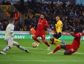 محمد صلاح يصنع وأوريجى يسجل هدفا قاتلا لـ ليفربول ضد وولفرهامبتون.. فيديو