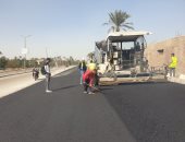 محافظة الجيزة ترصف طريق المنصورية بطول 4 كيلو مترات وبعرض 25 مترا.. فيديو