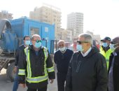 جولة ميدانية لرئيس القابضة للمياه لمتابعة استعدادات شركة الصرف الصحى بالإسكندرية