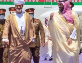 تنطلق غداً من مسقط وتستمر 5 أيام.. جولة ولى العهد السعودى فى 6 دول خليجية استعداداً للقمة 42 لدول مجلس التعاون.. الملف النووى وتعزيز أمن المنطقة وتوقيع اتفاقات اقتصادية فى صدارة اهتمامات جولة محمد بن سلمان 