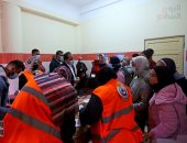 استهداف تطعيم 15 ألف طالب بلقاح فايزر فى بورسعيد.. والتدشين فى مدارس الثانوية من 15 إلى 18 سنة.. ووكيل الصحة يدعو الأهالى لتطعيم أبنائهم ويؤكد اللقاح آمن.. ولية أمر : إجراءات سهلة والتطعيم مهم للحفاظ على صحتنا