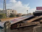 إزالة 28 لافتة إعلانية مخالفة وبدون ترخيص بمدينة قنا