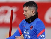 فرساليكو مدافع أتلتيكو مدريد يخضع لجراحة بعد إصابته بكسر في الوجه