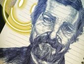 "حسن" من الإسكندرية يشارك ببورتريهات تبرز موهبته في الرسم  