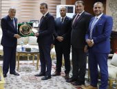 محافظ المنيا يعلن التوسع فى محطات الغاز الطبيعى كوقود للسيارات