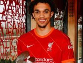 أرنولد يتوج بجائزة أفضل لاعب فى ليفربول خلال شهر نوفمبر