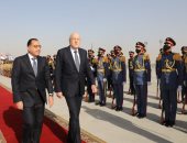 مراسم رسمية فى استقبال رئيس الوزراء نظيره اللبنانى بمطار القاهرة 