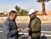 محافظ أسوان: الجهود الجارية للتطوير والتجميل تحتاج إلى العمل ليل نهار