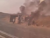 إصابة 3 أشخاص فى حادث انقلاب سيارة نقل بطريق إدفو مرسى علم