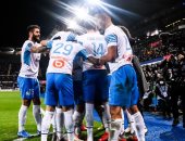 مارسيليا يخطف وصافة الدوري الفرنسي بثنائية ضد ستراسبورج
