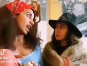 دينا الشربينى فى فيديو جديد ساخر برفقة ياسمين رئيس: ما تخلنيش أقول كلام عبيط