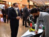 الرقمنة هى المستقبل.. الرئيس السيسي خلال زيارته جامعة كفر الشيخ: نحتاج مشاركة شباب كلية الذكاء الاصطناعى ببناء نظم المدن الذكية..والرقمنة مستقبل الدنيا..وللطلبة: لما تخصلوا هتلاقوا فرصة في مصر والمنطقة والعالم
