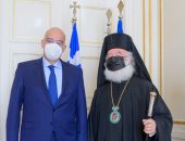 بطريرك الروم الأرثوذكس يجتمع مع وزير خارجية اليونان بأثينا