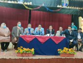 وكيل تعليم الغربية يناقش الاستعدادات لامتحانات الفصل الدراسي الأول