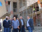 محافظ جنوب سيناء يتابع تطور الأعمال بمبنى مجلس مدينة شرم الشيخ الجديد