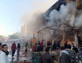 السيطرة على حريق نشب بـ3 محال تجارية بالعاشر من رمضان بالشرقية
