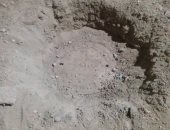 شكوى من انخفاض بلاعات صرف نجع الكنوز بأسوان عن مستوى الأرض.. والمحافظ يرد