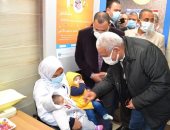 تستهدف 120 ألف طفل.. محافظ السويس يطلق الحملة القومية للتطعيم ضد مرض شلل الأطفال