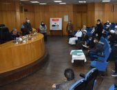 محافظ المنيا يسلم عقودا جديدة لـ 59 حالة زراعية لتقنين أوضاع أراضى أملاك الدولة