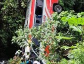 9 قتلى و16 مصابا حصيلة حادث سقوط حافلة فى الإكوادور.. صورة