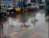 شاهد أمطار غزيرة تضرب الإسكندرية والثلوج تغطى الشوارع.. لايف