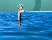 مصرع طفلة غرقا داخل حمام سباحة في مدينة نصر
