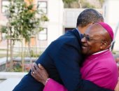 باراك أوباما ينعى القس ديزموند توتو: كان معلما وصديقا سنتفتقده أنا وميشيل