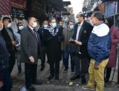 محافظ الغربية في جولة صباحية سيراً على الأقدام بمدينة المحلة.. صور