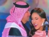 أول ظهور لزوج أحلام وابنها معها على المسرح فى موسم الرياض 2021 .. فيديو