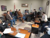 محافظة بنى سويف تبحث الخطوات العملية لتنفيذ مشروع النقل الجماعى