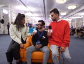 مشروع نظارة للصم والبكم يساعدهم على التواصل مع الناس فى برنامج الفرصة