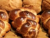 خبراء تغذية: الإفراط فى الخبز الأبيض من أسباب زيادة الوزن
