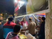 ضمن مبادرة "دفى نفسك".. توزيع 2000 عبوة حمص شام بالمجان على أهالى بيلا بكفر الشيخ
