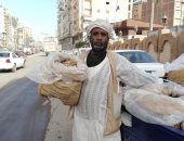 أسوانى يبيع التمور فى شوارع دمياط.. شوف قصة أحمد حمد.. لايف وصور