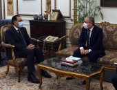 رئيس الوزراء يتابع مع رئيس الهيئة الوطنية للصحافة عددا من الملفات