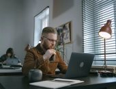 4 أبراج ما تقدرش تنافسها فى الشغل.. العقرب مسيطر والسرطان بيحب التميز