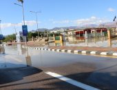 طقس معتدل والشمس ساطعة بمدينة شرم الشيخ.. إعادة فتح الطريق الدولى "النفق - شرم الشيخ" بعد إزالة آثار السيول.. ومحافظ جنوب سيناء يوجه بحصر الأضرار والخسائر.. والشمس تذيب آثار الثلوج التى اكتست بها سانت كاترين