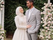 أحمد ياسر ريان يشارك جمهوره بصور خطوبته على علياء الزنوكى