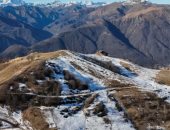 ظاهرة خطيرة.. تغيرات المناخ تذيب ثلوج جبال الألب في عز الشتاء (فيديو)