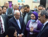 وزير الاتصالات يوجه بصرف "راوتر" وشهر مجاني لسيدة اشتكت من الإنترنت ببورسعيد