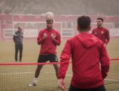 تحدي مثير بين لاعبى الأهلي فى مباراة كرة طائرة يتم حسمها بتقنية الـVAR 