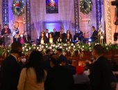 دقت أجراس الكنيسة.. الطائفة الإنجيلية تحتفل بعيد الميلاد بحضور 400 مسلم.. صور