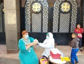 انتشار مكثف للفرق الطبية للتطعيم ضد كورونا أمام الكنائس والمتنزهات بالدقهلية